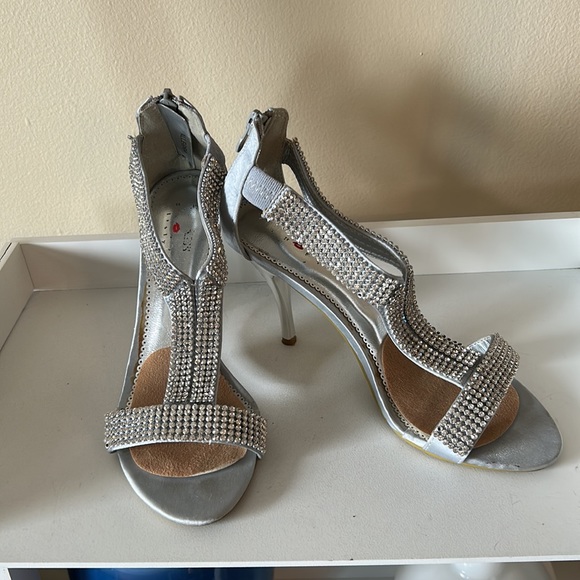 KISS KISS silver heels with crystals size 37 - Picture 3 of 12